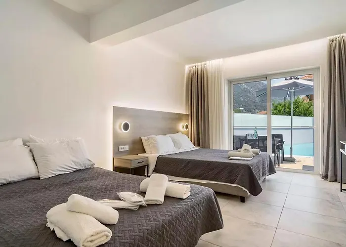 Blue Star Nydri (Lefkada)